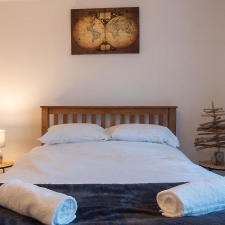 Castle View - Flat In Mumbles - Free Parking Oystermouth Exterior photo
