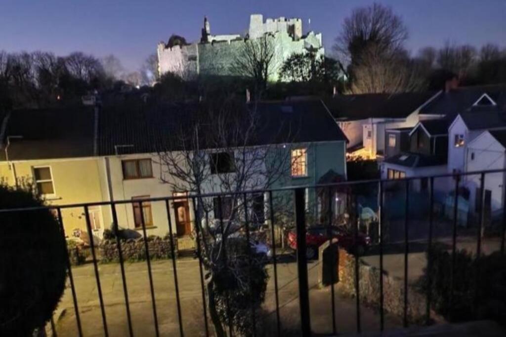 Castle View - Flat In Mumbles - Free Parking Oystermouth Exterior photo